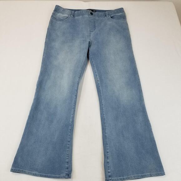 Betabrand Jeans Womens XL Petite Blue Light Wash Flare Leg Stretch Denim Soft